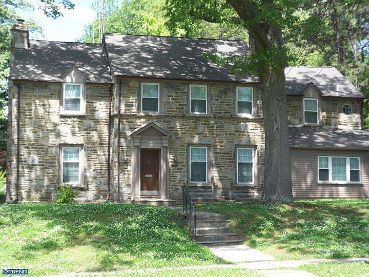 1st image of 5059 Woodbine Ave