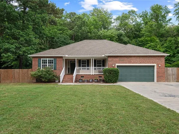 22265 Deep Bottom Dr, Carrollton, VA 23314
