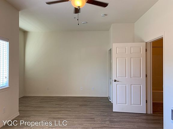 4th image of 1510 C St Unit 102