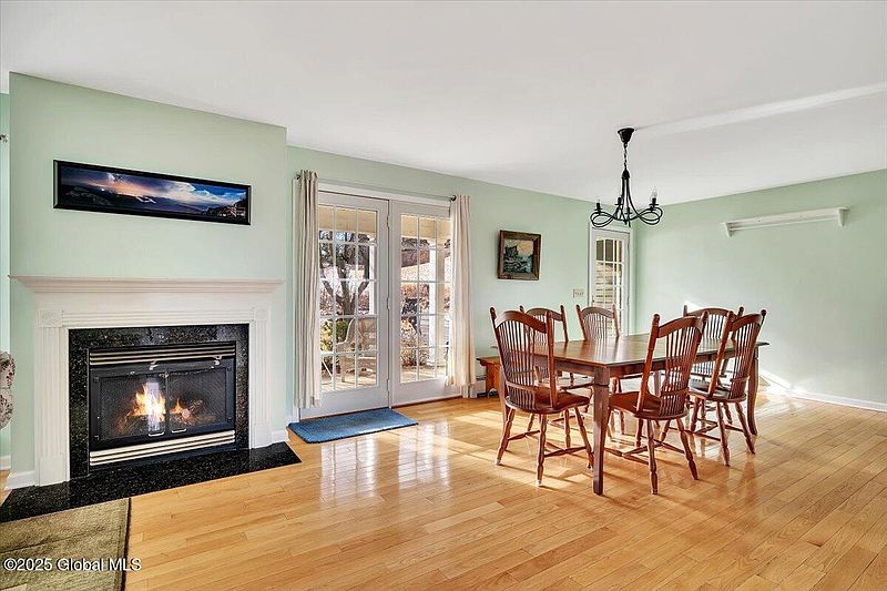 5th image of 5 Washington Drive