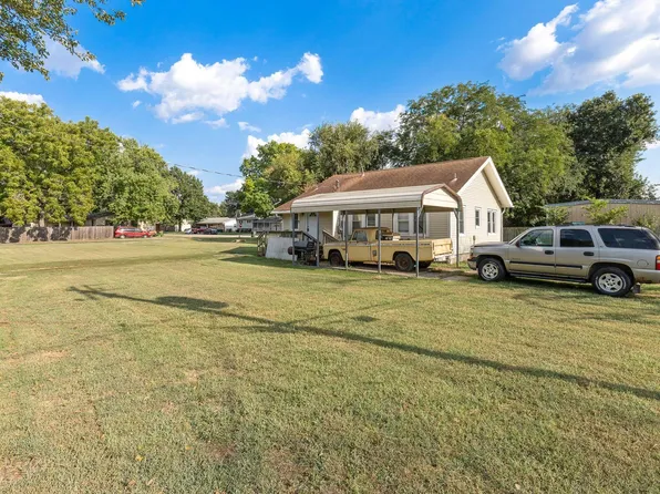 96 N Sedgwick Ave, Haven, KS 67543