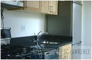 1st image of 209 1st Ave