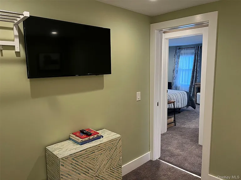824 W Main St — Photo 14