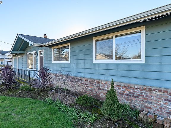 4th image of 217 S 3rd St