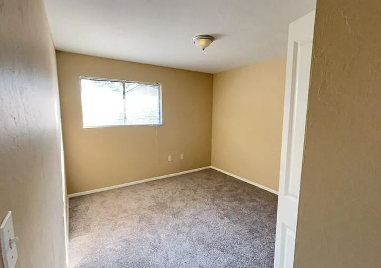 507 NW 39th Rd #310 — Photo 4