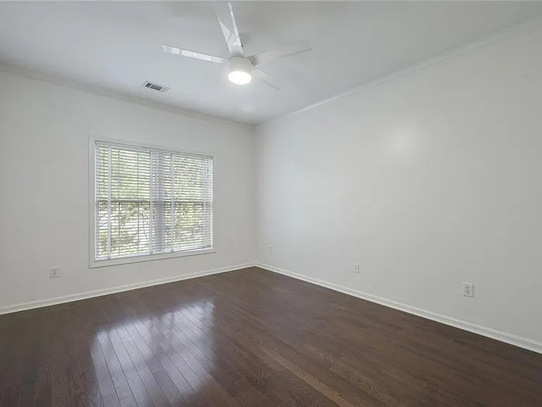 2603 Oglethorpe Cir — Photo 41