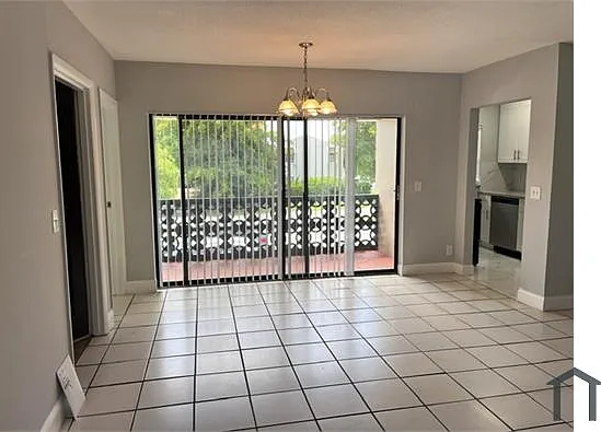 2 bed, 1100 sqft, $2,695 — Photo 2
