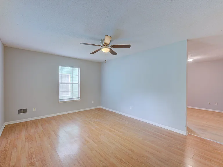 4203 Monticello Rd — Photo 6