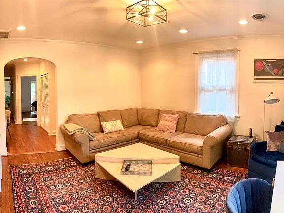 Large & sunny living room
