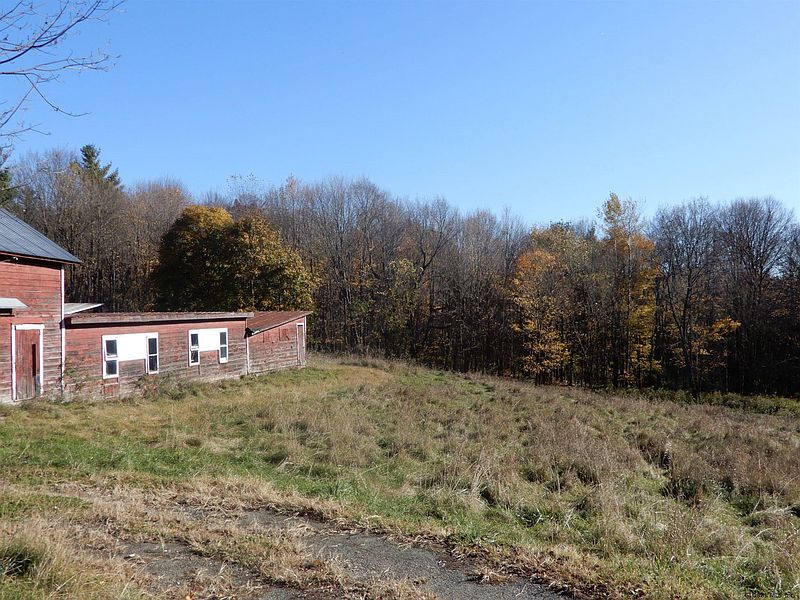 2nd image of 128 BOYCE Road