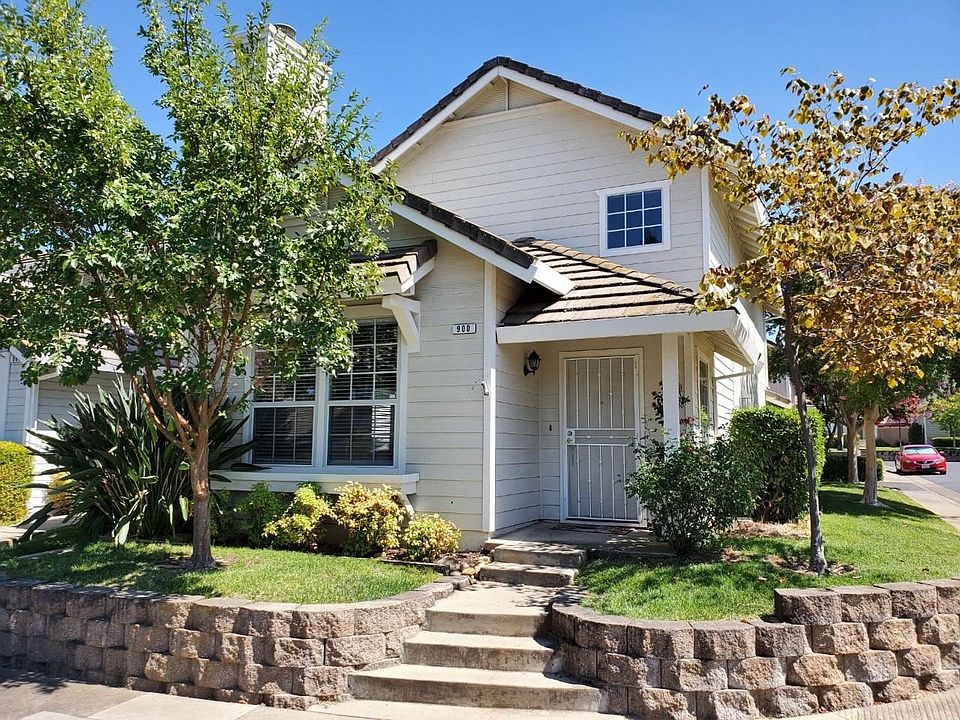 1st image of 900 Blue Rapids Dr