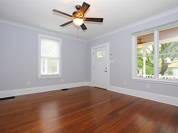 3rd image of 6619 Windward Ave