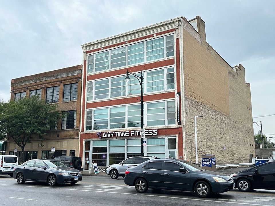 1st image of 2412 W North Ave #E4