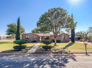 401 SE 3rd St, Seminole, TX 79360