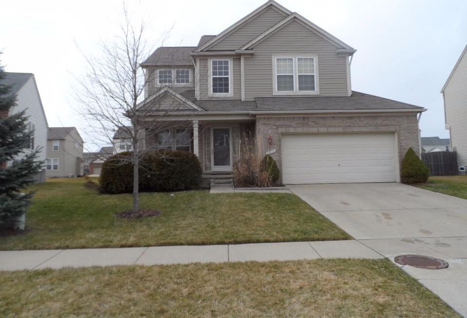 2nd image of 7910 Newbury Dr