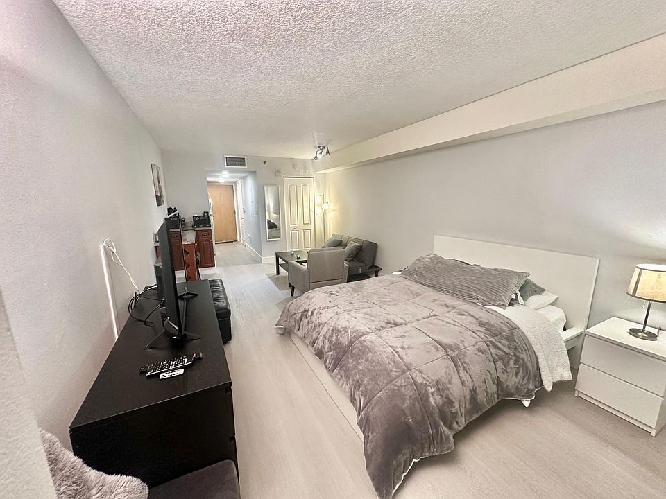 1st image of 1200 Brickell Bay Dr APT 1610