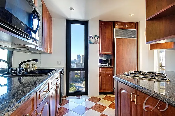 Sold by Bellmarc Realty | media 33