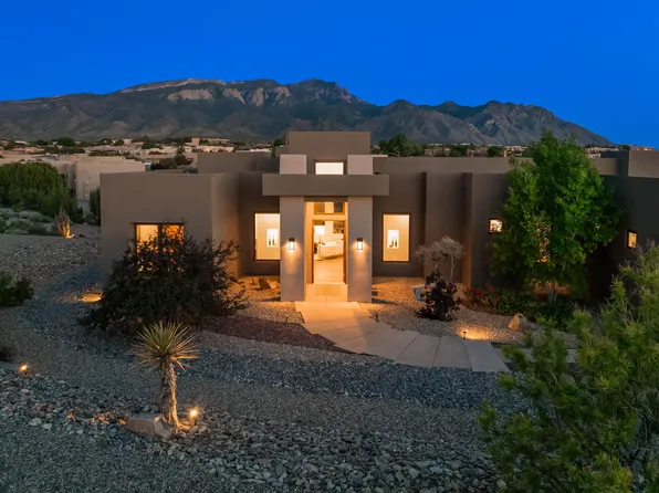 11 Tiwa Trl, Placitas, NM 87043