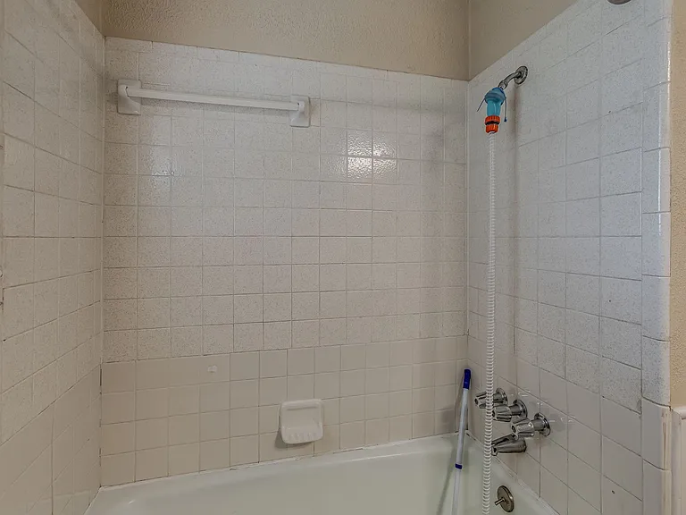 600 E Johnson St #MAIN — Photo 11