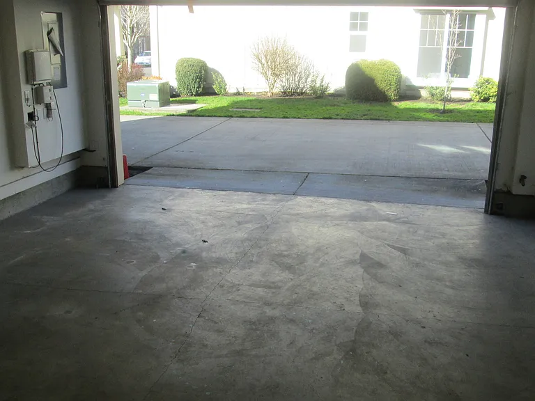 17241 Pleasanton Ln — Photo 18