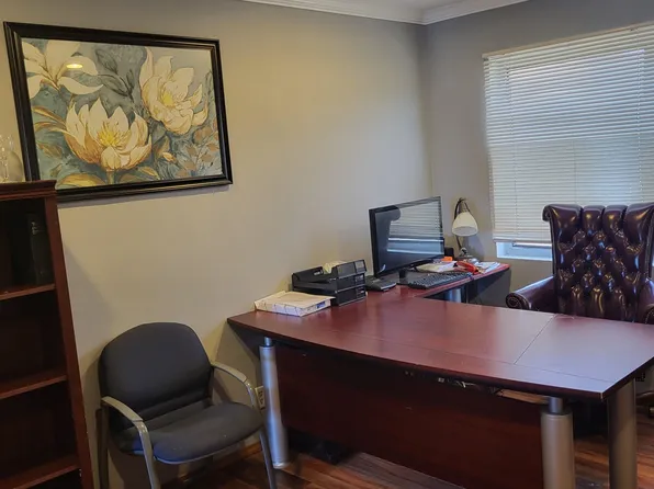 12211 Hawthorne Blvd #204, Hawthorne, CA 90250