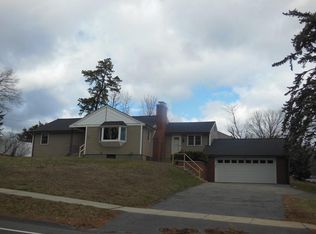 1082 Plumtree Rd, Springfield, MA 01119