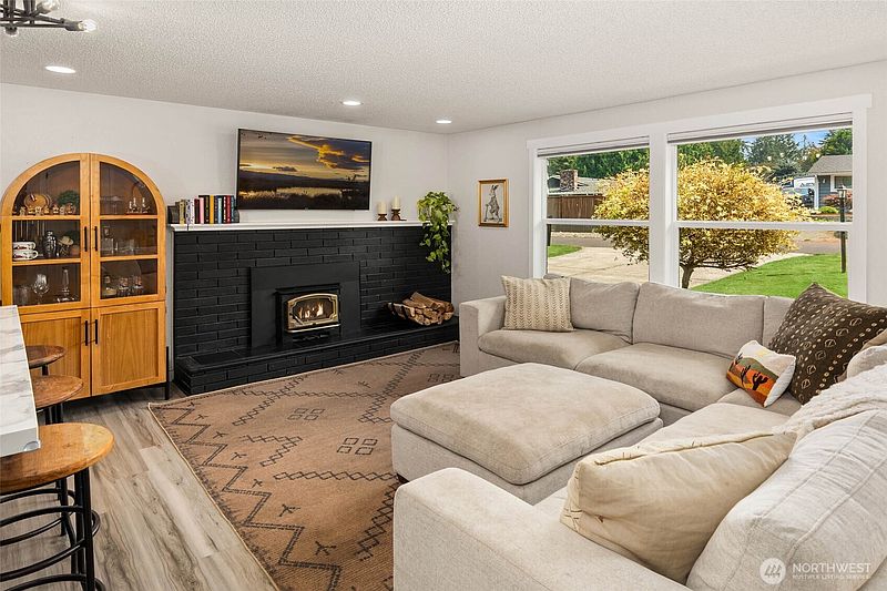 4th image of 12218 66th Avenue Ct E