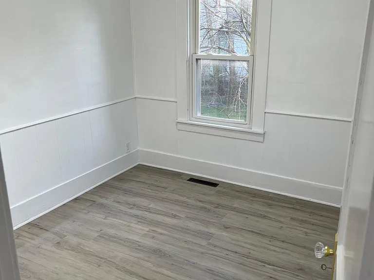53 Massoit St — Photo 10
