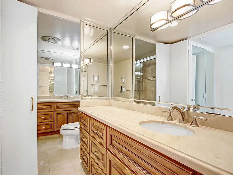 10433 Wilshire Blvd #1001 — Photo 12