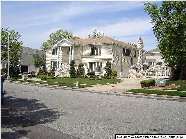 2nd image of 395 Vineland Ave