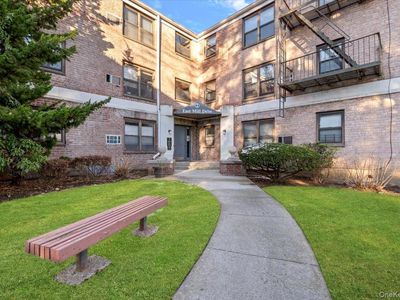 2 E Mill Drive Apt 2H, Great Neck, NY, 11021