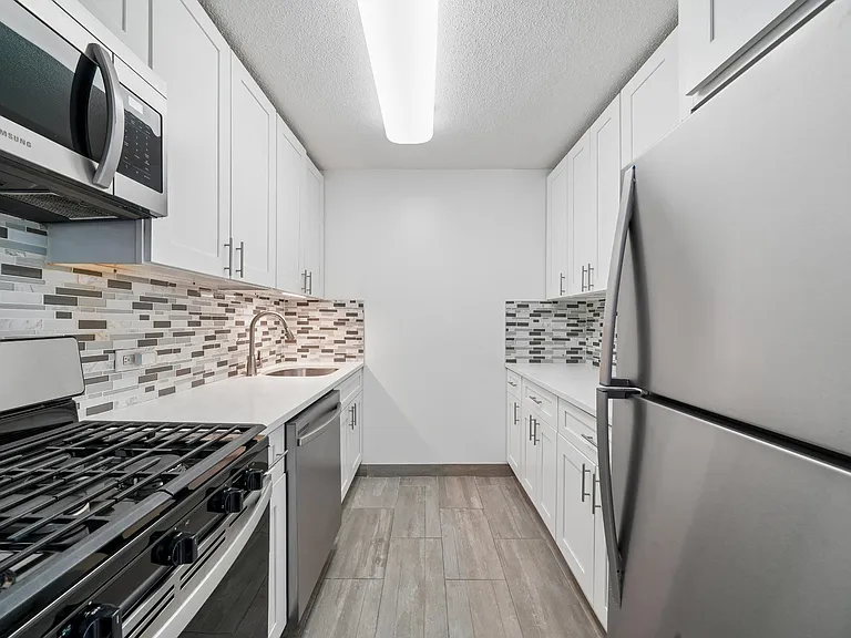 7000 Boulevard East #47E — Photo 15