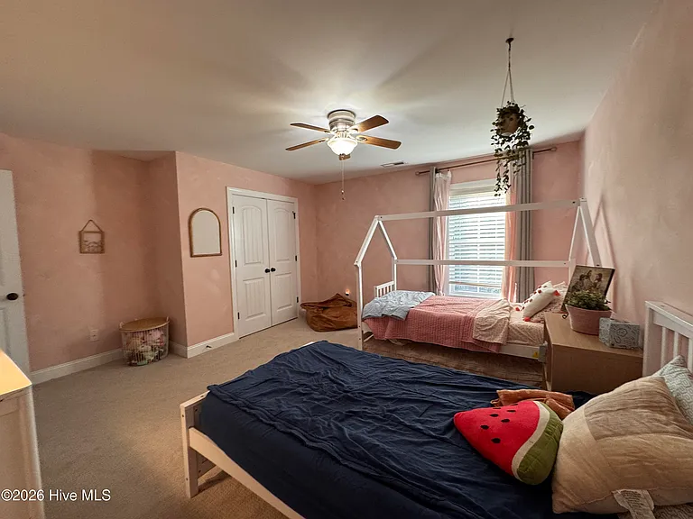 421 Wolfe Ln — Photo 18