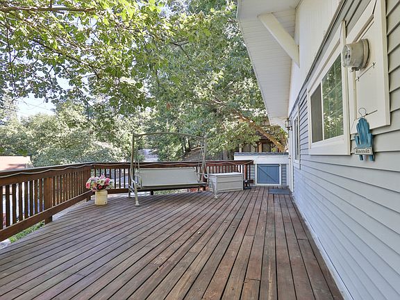 5th image of 23865 Zuger Dr