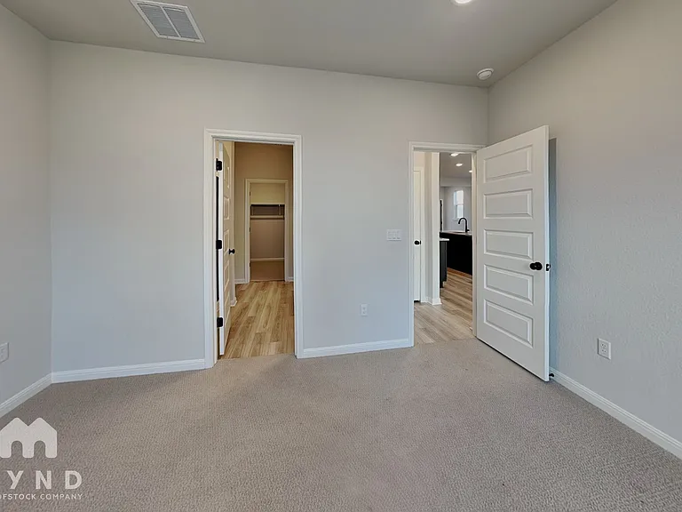8003 Andravida Dr — Photo 7