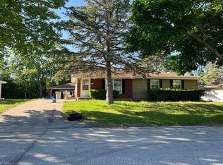 10107 W Arch Ave, Milwaukee, WI 53224