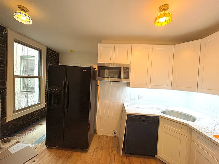 6642 Forest Ave #3F — Photo 9