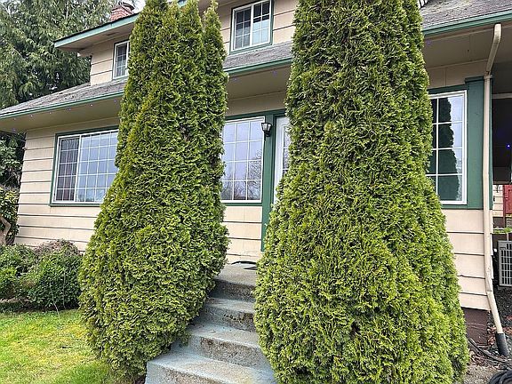 4th image of 1090 Fir Ave