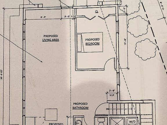 Original Floor Plan Revisions were made to Bath/Laundry Area. Same space, but reconfigured. Much better.