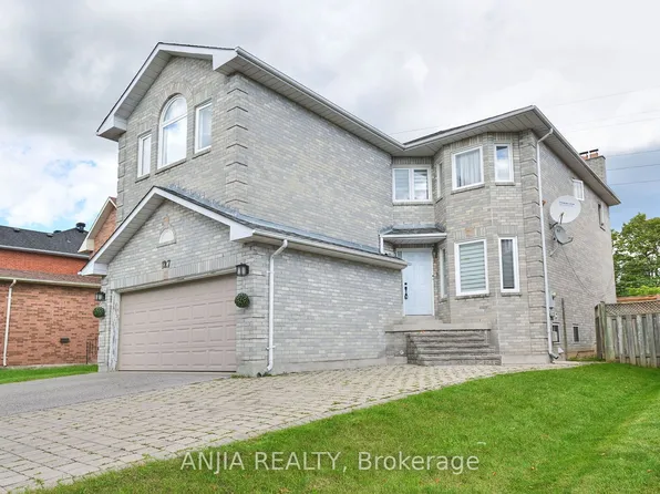 127 Tomlinson Cir, Markham, ON L3R 9K4
