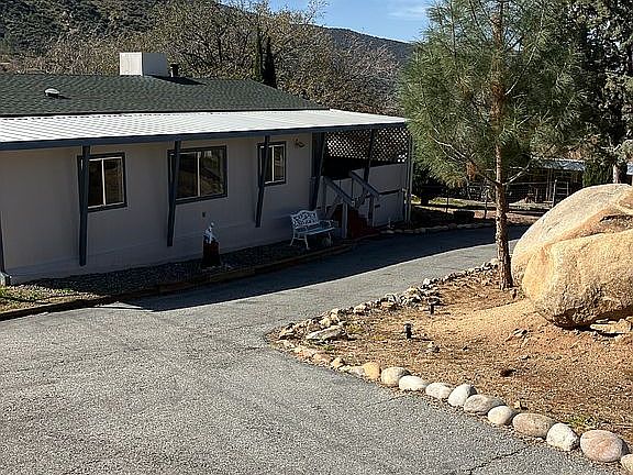 2nd image of 2724 Bodfish Canyon Rd