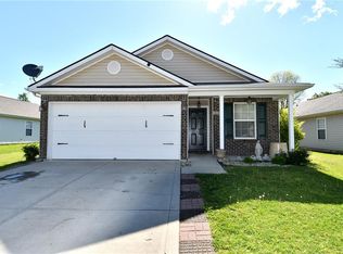 6013 Prairie Meadow Dr, Indianapolis, IN 46221