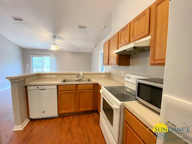 156 Cabana Way — Photo 5