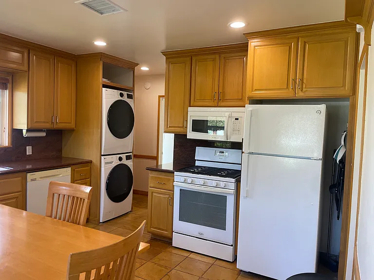 12606 Bonaparte Ave — Photo 8