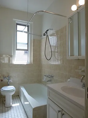 Rented by Bohemia Realty Group | media 20