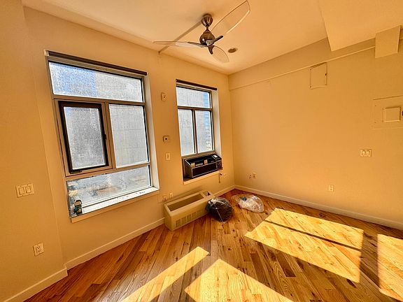 2nd image of 29-28 41st Ave #1204