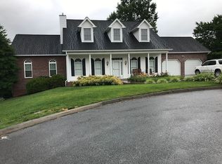 612 Kings Ridge Dr, Blountville, TN 37617