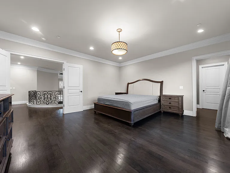 150 W Naomi Ave — Photo 28