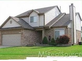 53096 Windham Dr, Chesterfield, MI 48051