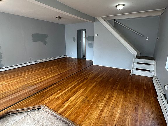 2nd image of 1449 Granada Pl